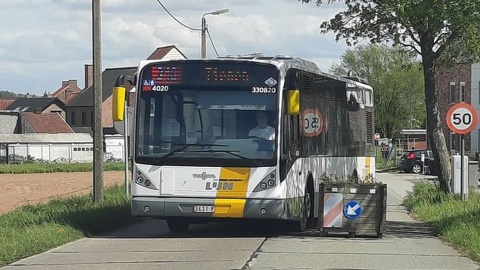 Bloembakken aan de Hekstraat