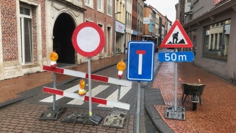 Het deel van de Beauduinstraat tussen de Lombardstraat en de Veemarkt was de enige manier waarop de bewoners van de Lombardstraat naar de ring konden rijden. Dat deel is sinds 29 mei omwille van werken afgesloten.